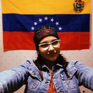 Meet your Posher, Valeria